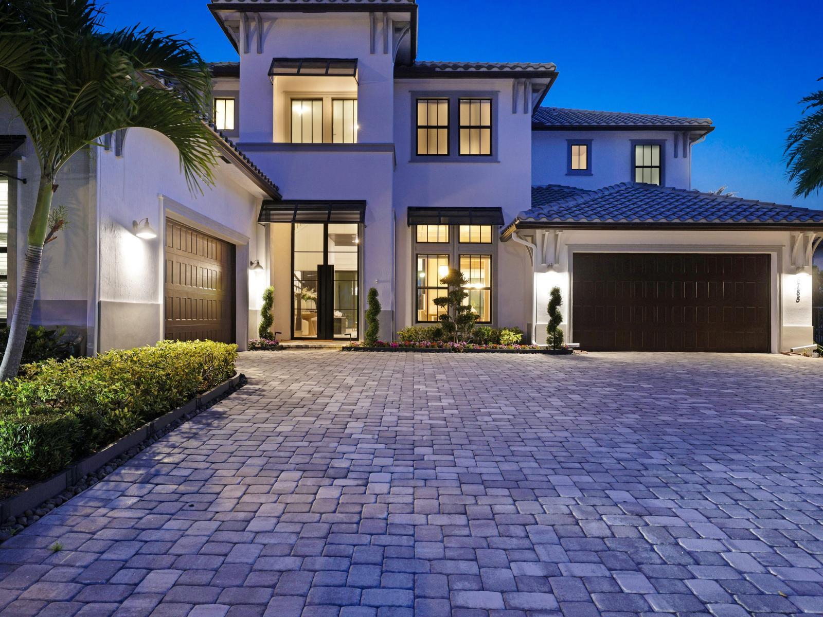 8785 Parkland Bay Drive
