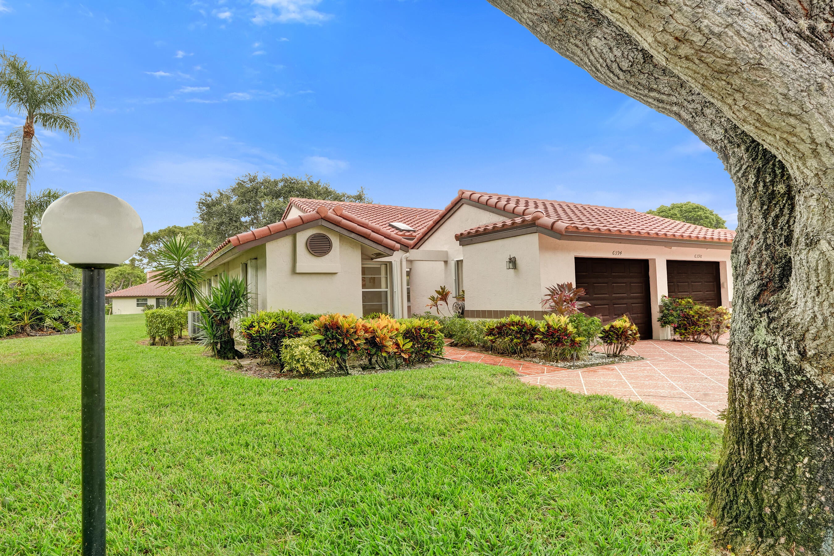 6394 POINTE PLEASANT Circle