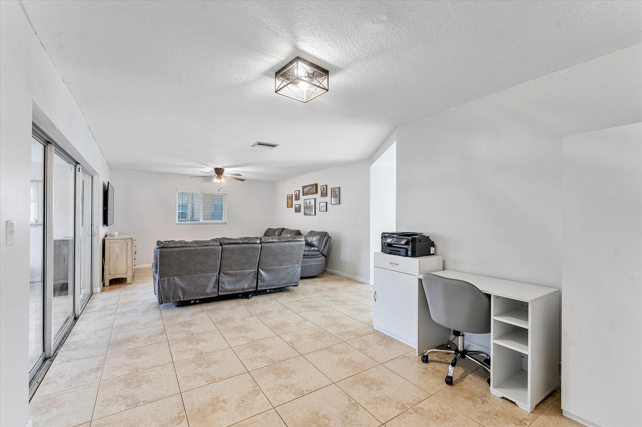 Forest Hills 72-47 B - Residential