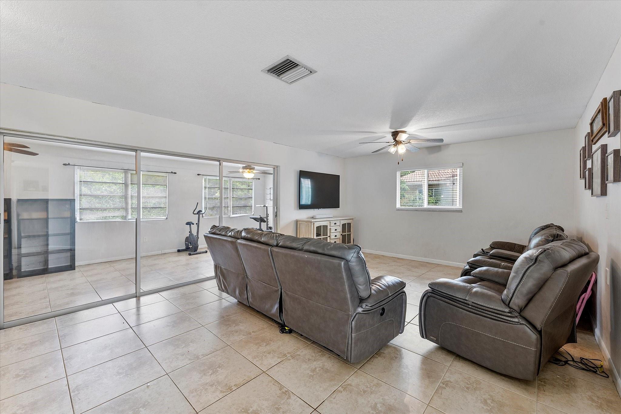 Forest Hills 72-47 B - Residential