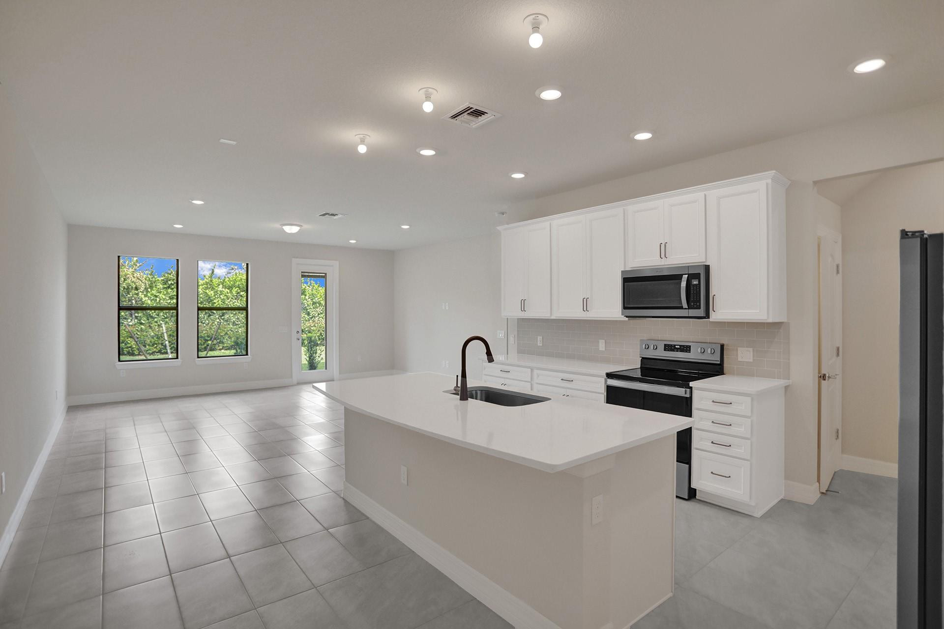 Fields/Gulfstream Polo Pu - Residential Lease