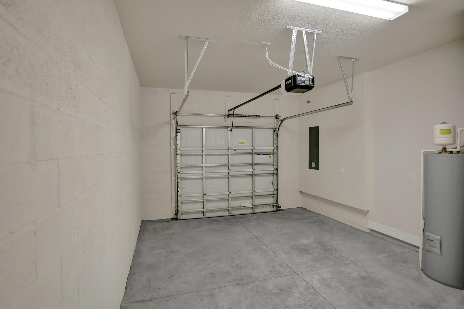 Fields/Gulfstream Polo Pu - Residential Lease