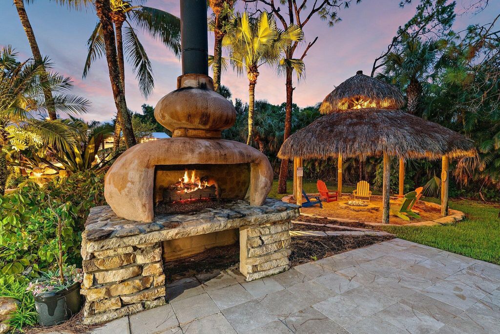 Photo of 15864 72nd Drive N, Palm Beach Gardens, FL 33418 (MLS # R11003589)