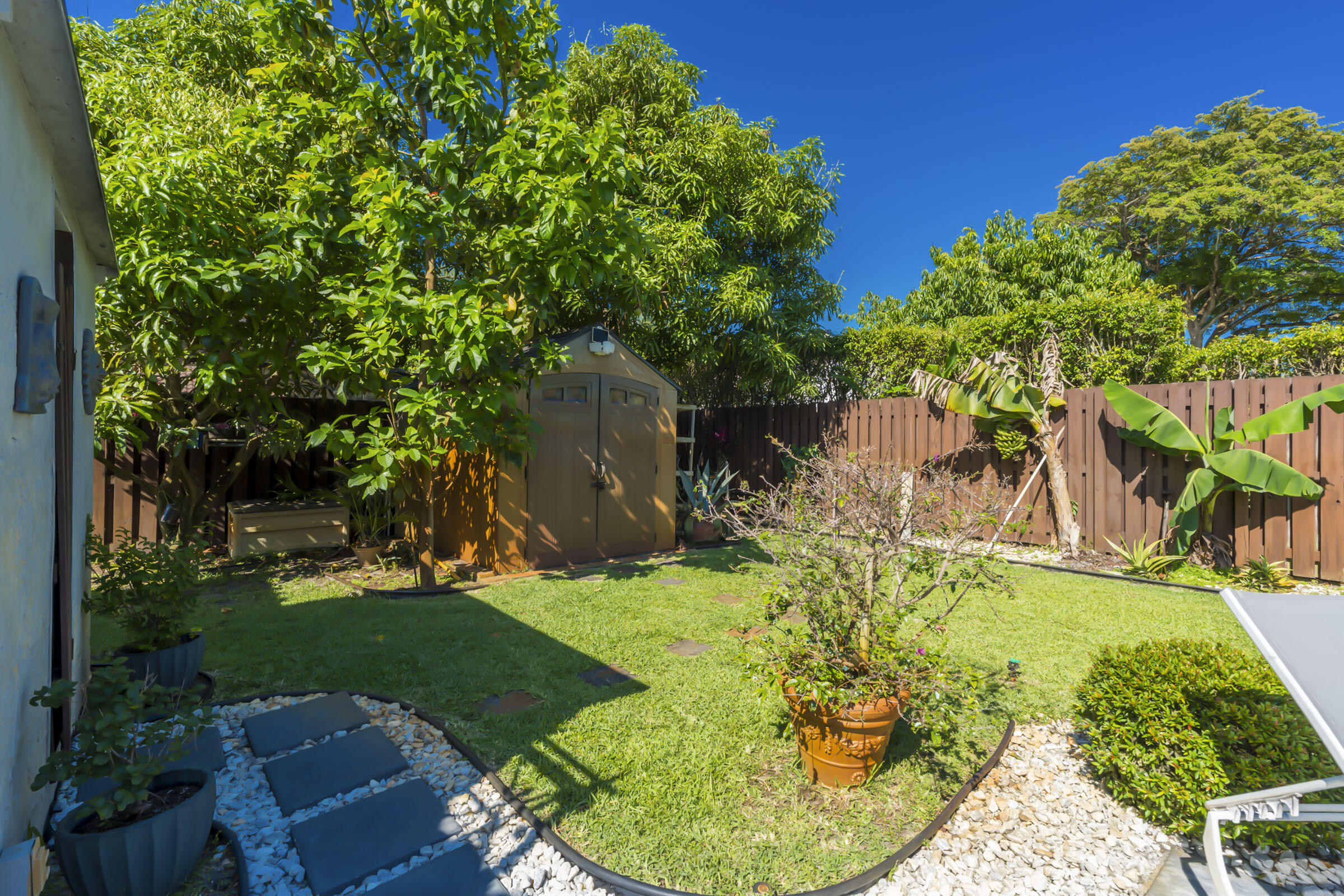 SHADOW WOOD - Residential