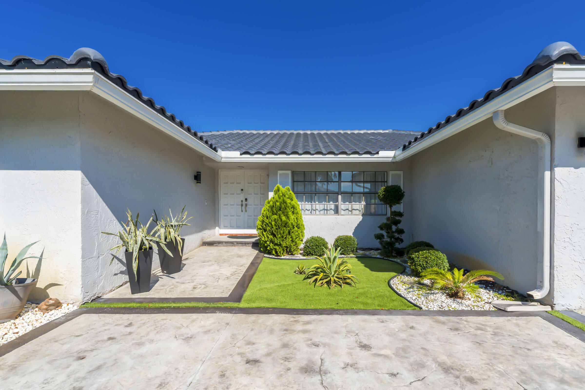 SHADOW WOOD - Residential