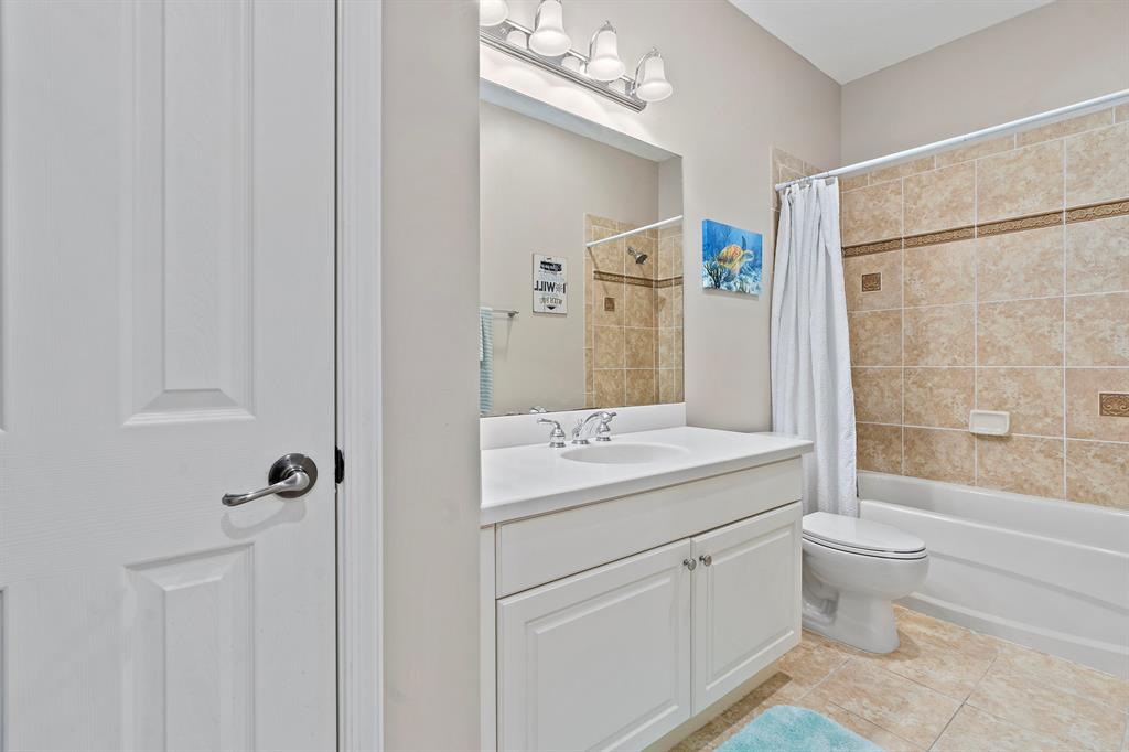 THIRD REPLAT OF PORTOFINO ISLES - Residential