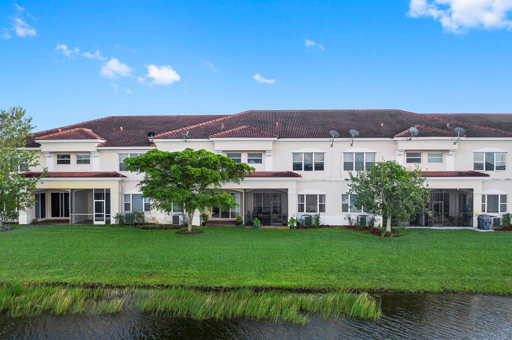 THIRD REPLAT OF PORTOFINO ISLES - Residential