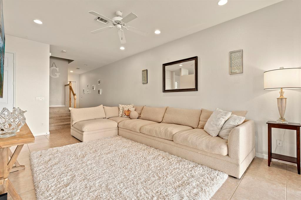 THIRD REPLAT OF PORTOFINO ISLES - Residential