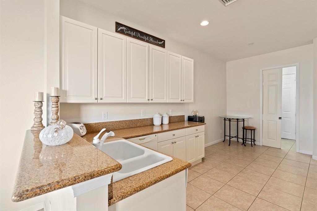 THIRD REPLAT OF PORTOFINO ISLES - Residential