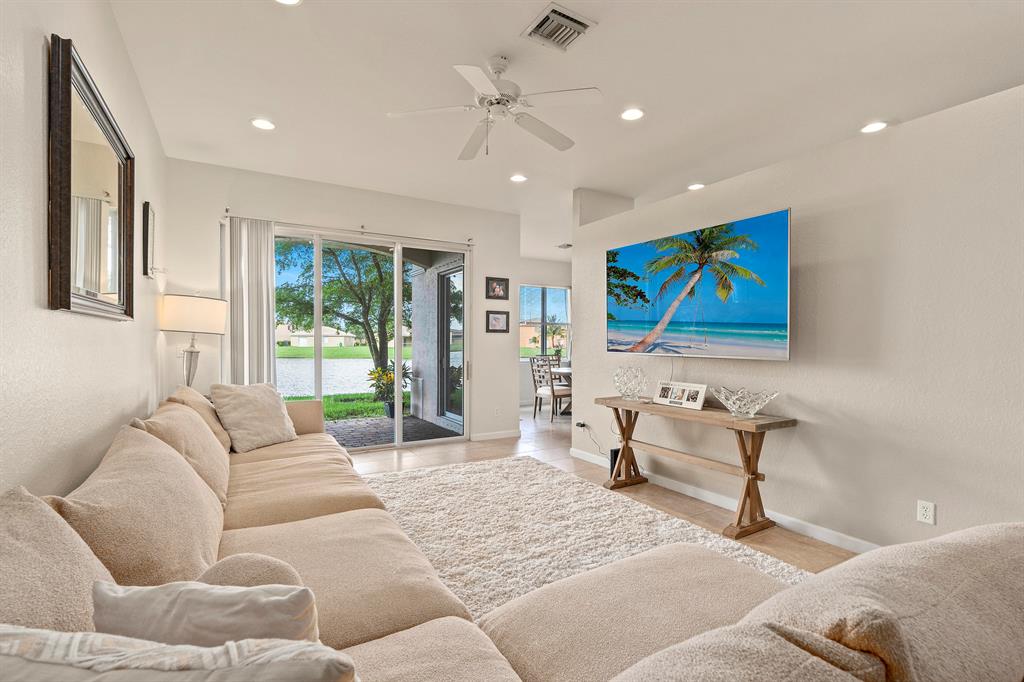 THIRD REPLAT OF PORTOFINO ISLES - Residential