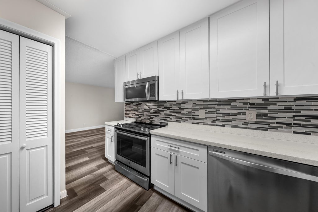 Photo of 1951 NE 2nd Avenue #I216, Wilton Manors, FL 33305 (MLS # B26089339)