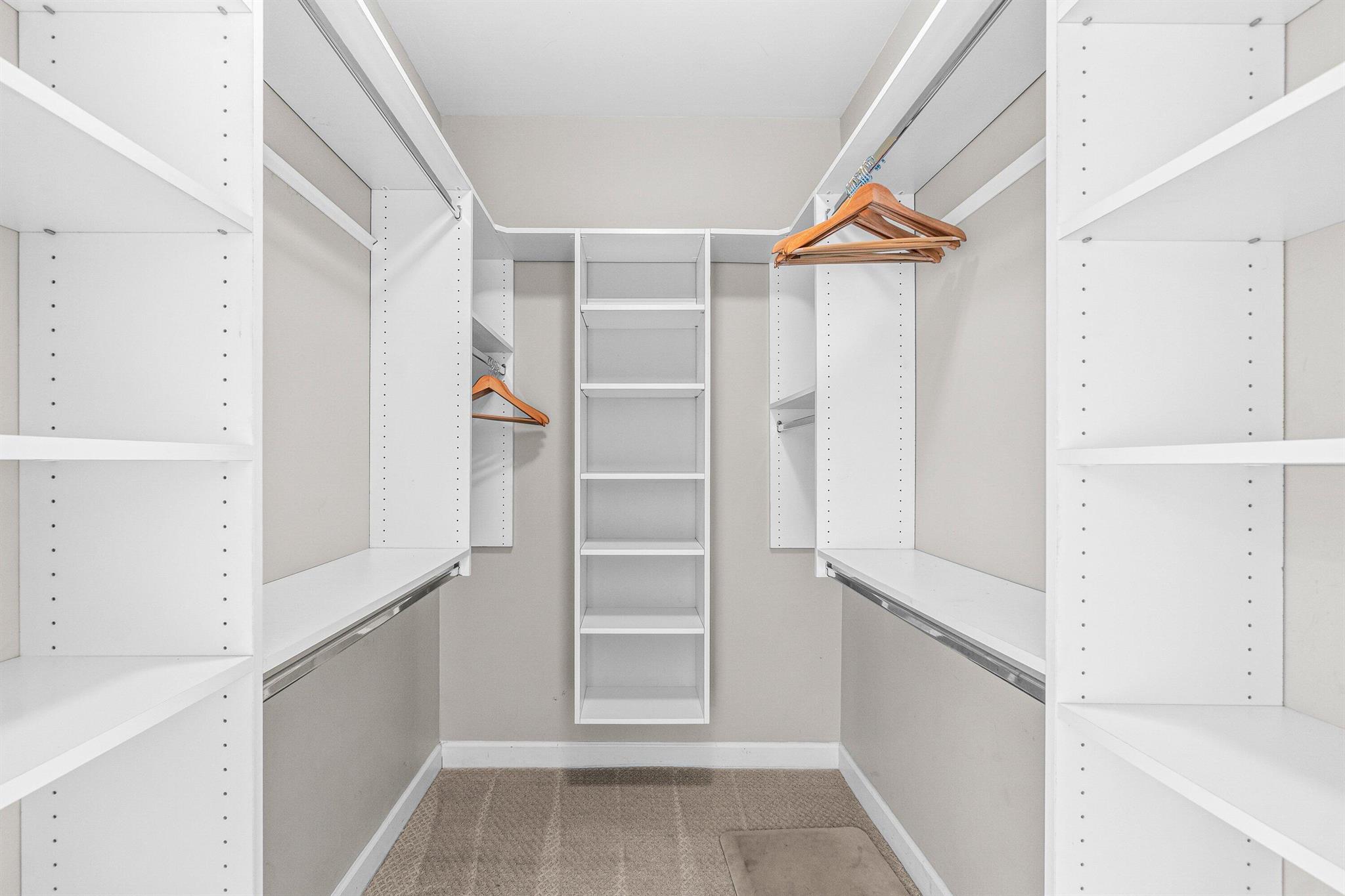 MARINA GRANDE RIVIERA BEA - Residential