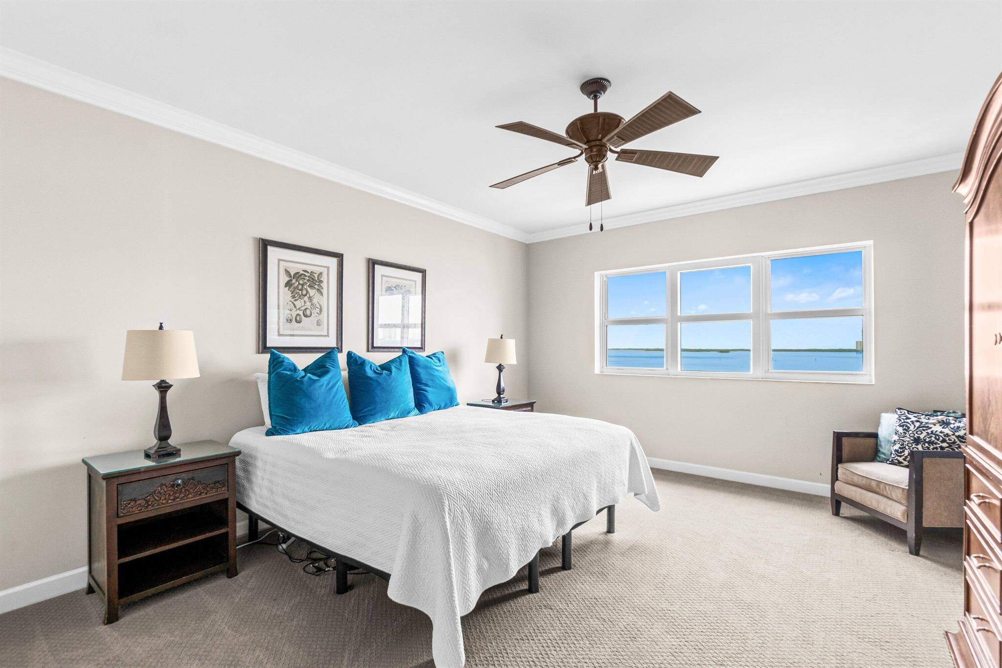 MARINA GRANDE RIVIERA BEA - Residential