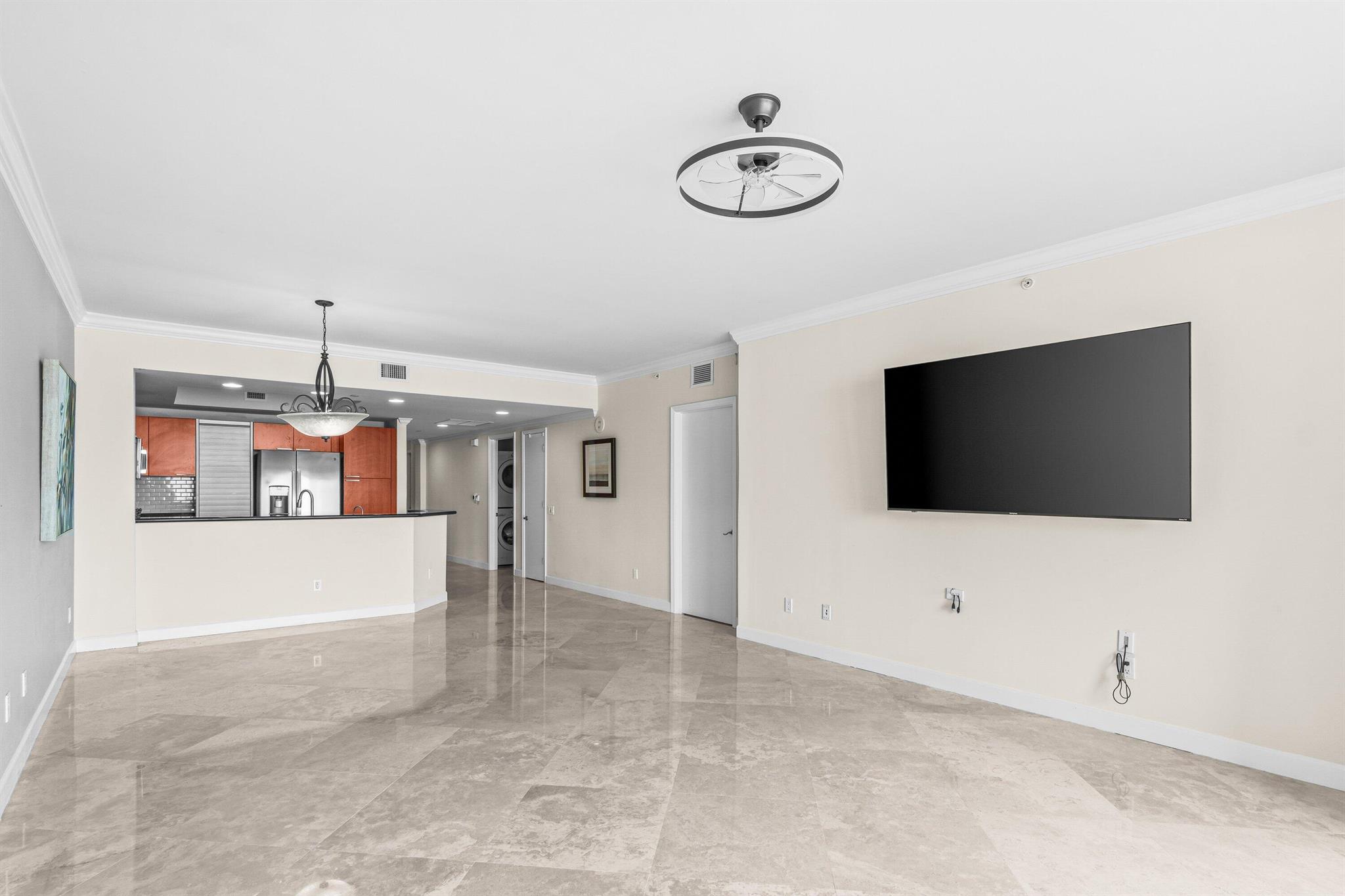 MARINA GRANDE RIVIERA BEA - Residential