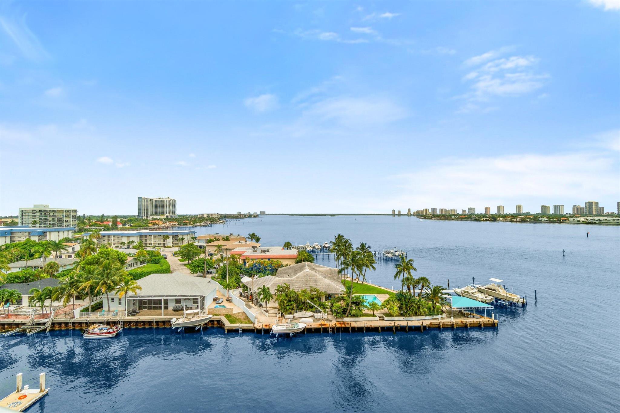 MARINA GRANDE RIVIERA BEA - Residential