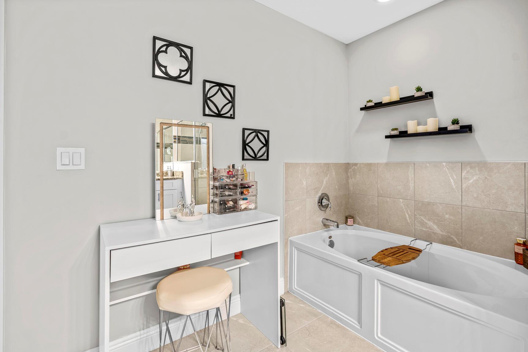 PORT ST LUCIE SECTION 33 - Residential