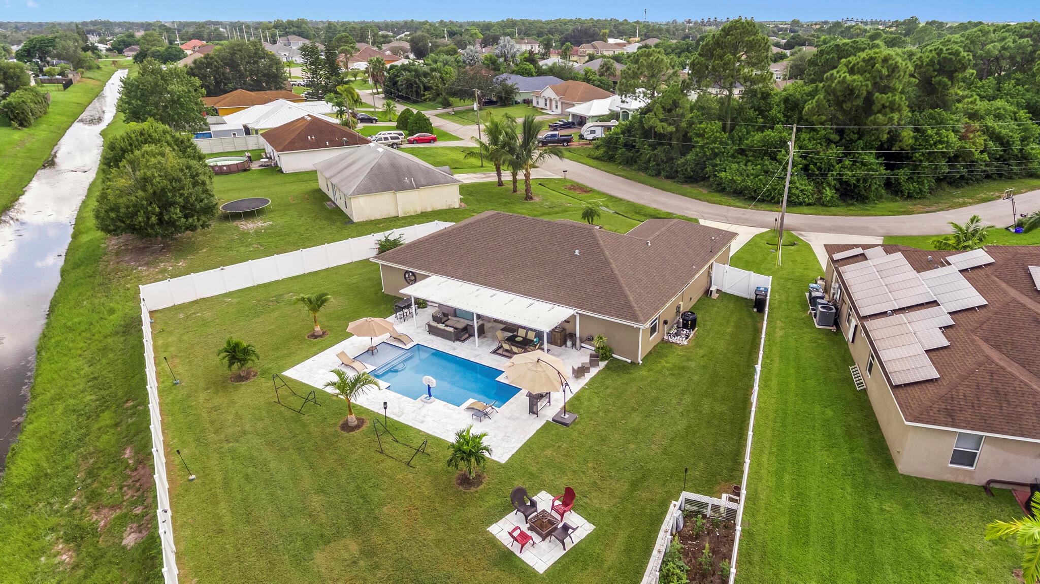 PORT ST LUCIE SECTION 33 - Residential