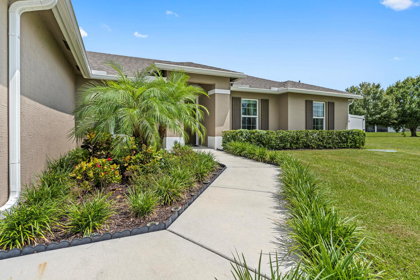 PORT ST LUCIE SECTION 33 - Residential