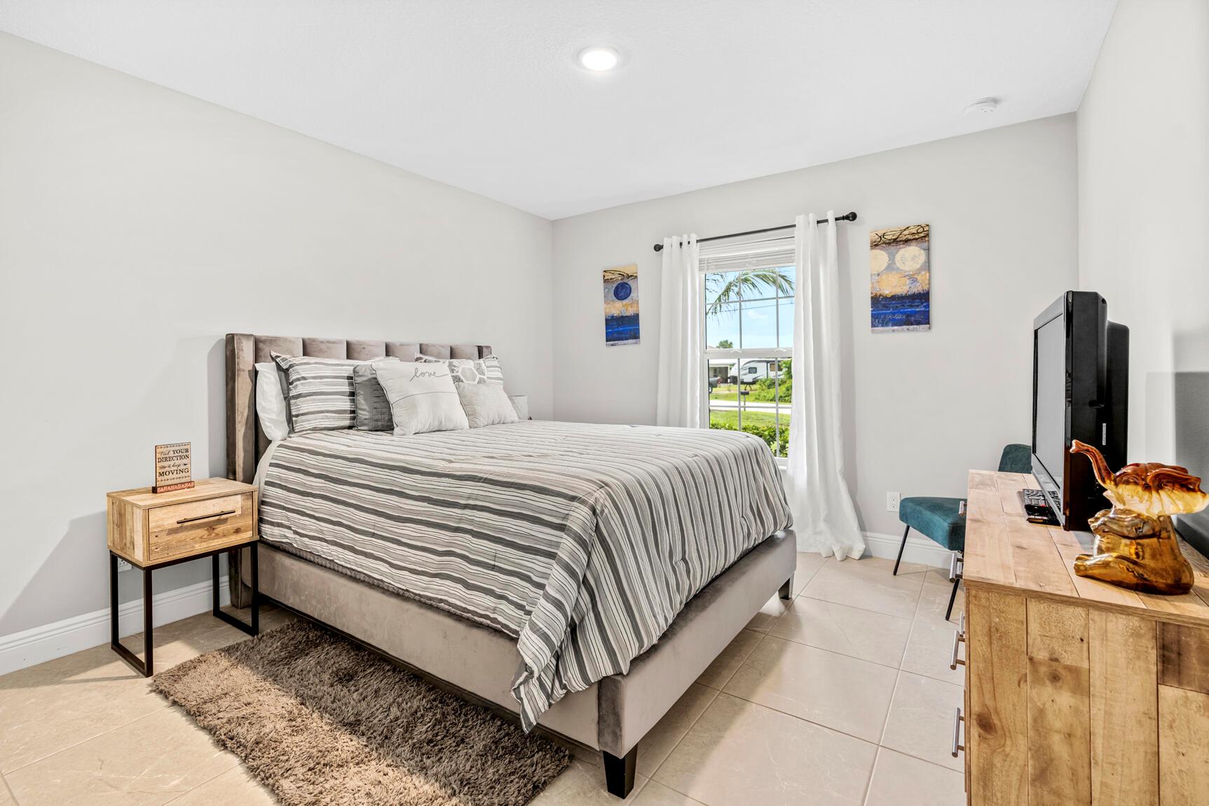 PORT ST LUCIE SECTION 33 - Residential