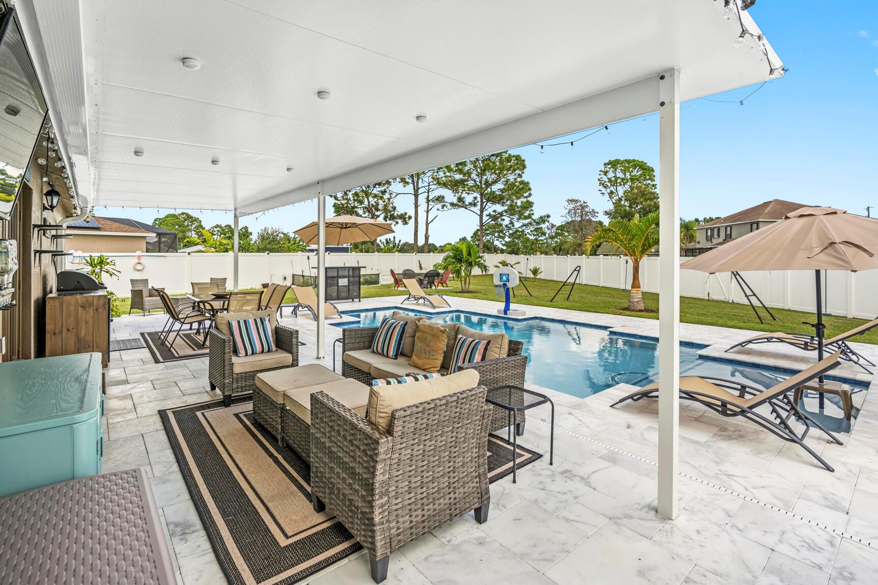 PORT ST LUCIE SECTION 33 - Residential