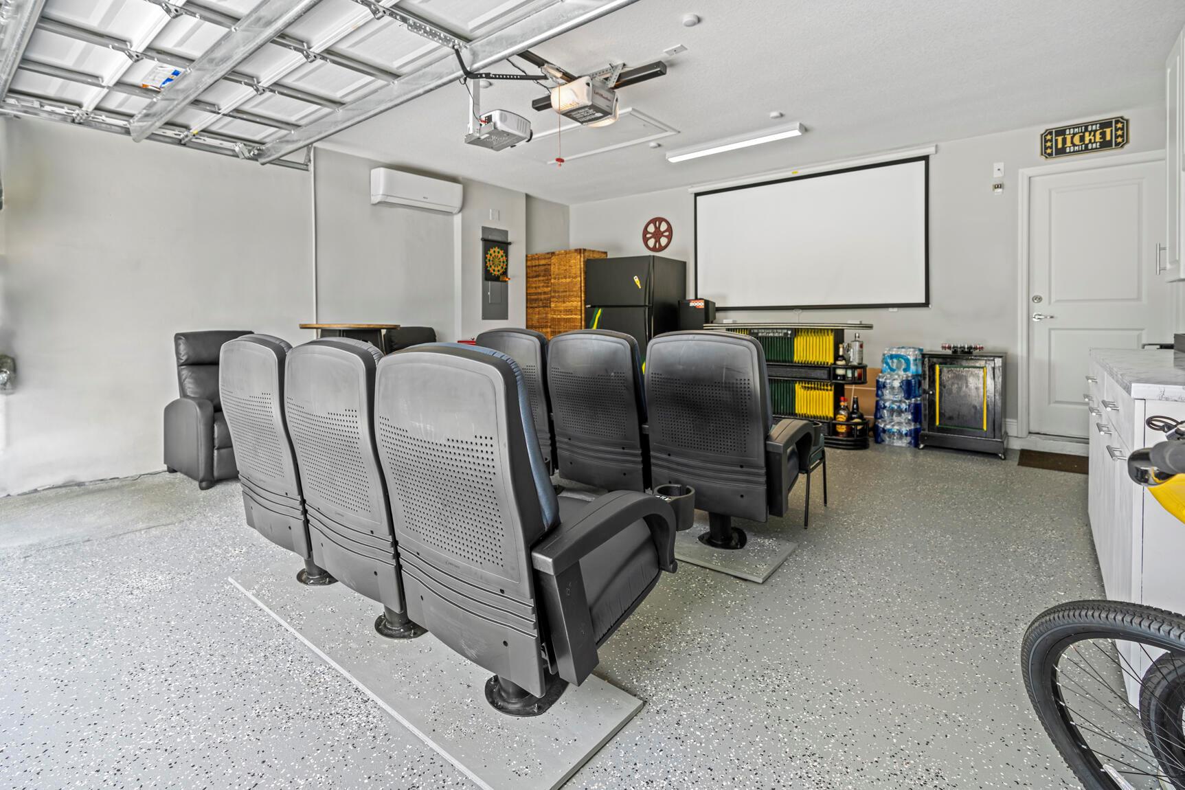 PORT ST LUCIE SECTION 33 - Residential