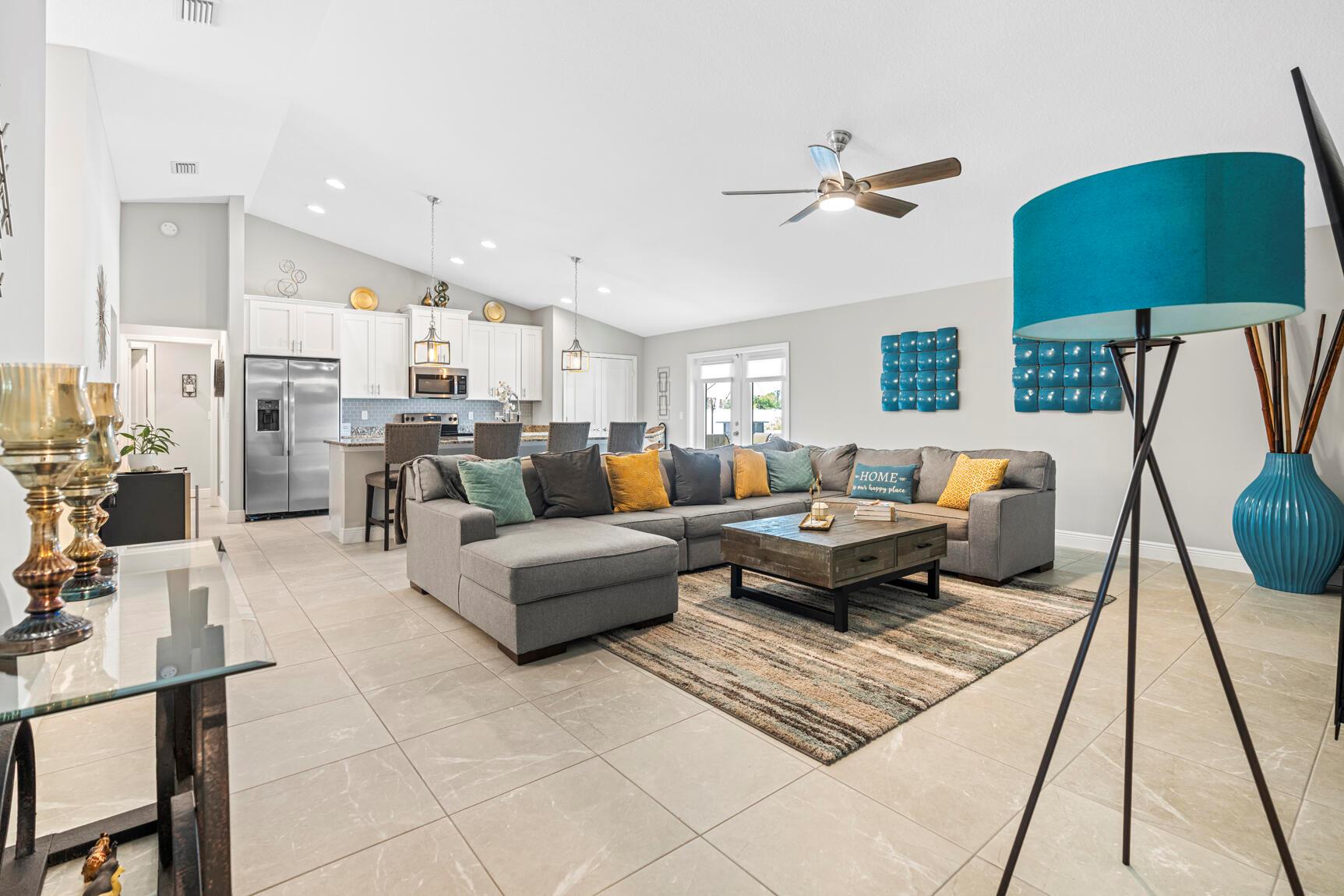 PORT ST LUCIE SECTION 33 - Residential