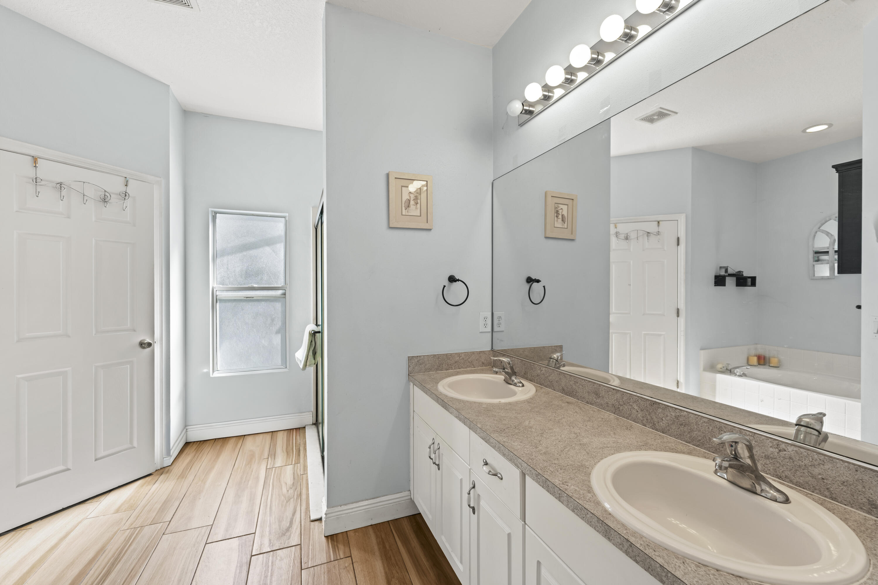 SEBASTIAN HIGHLANDS UNIT 10 - Residential