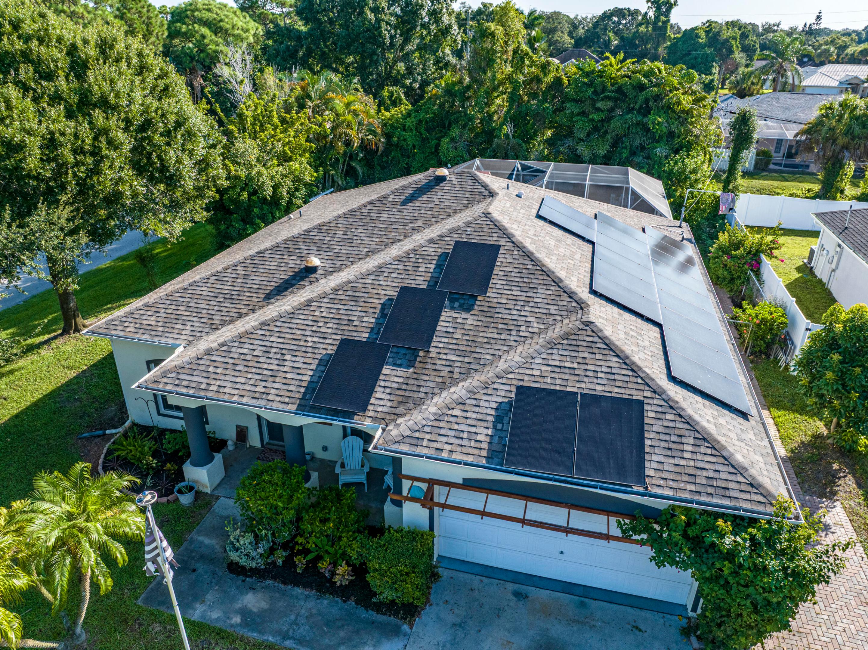 SEBASTIAN HIGHLANDS UNIT 10 - Residential