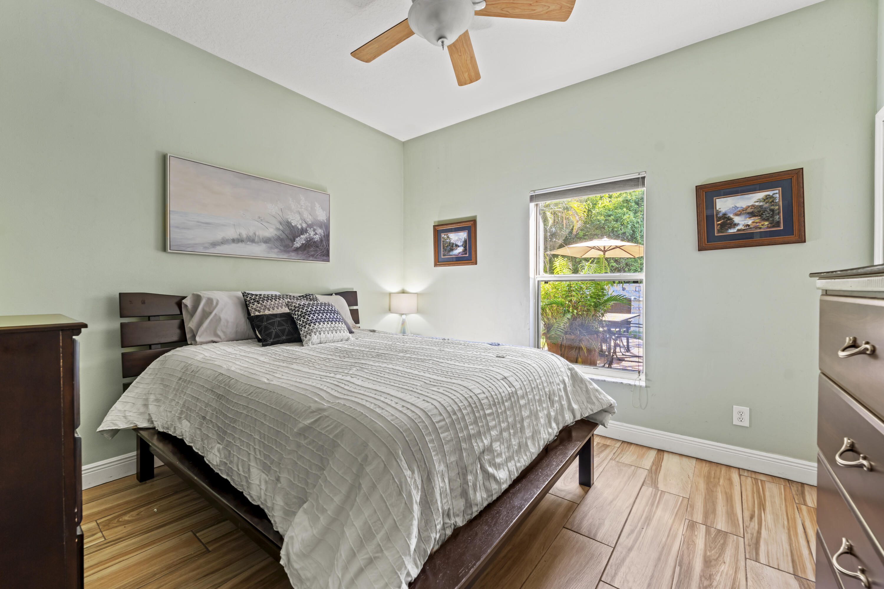 SEBASTIAN HIGHLANDS UNIT 10 - Residential