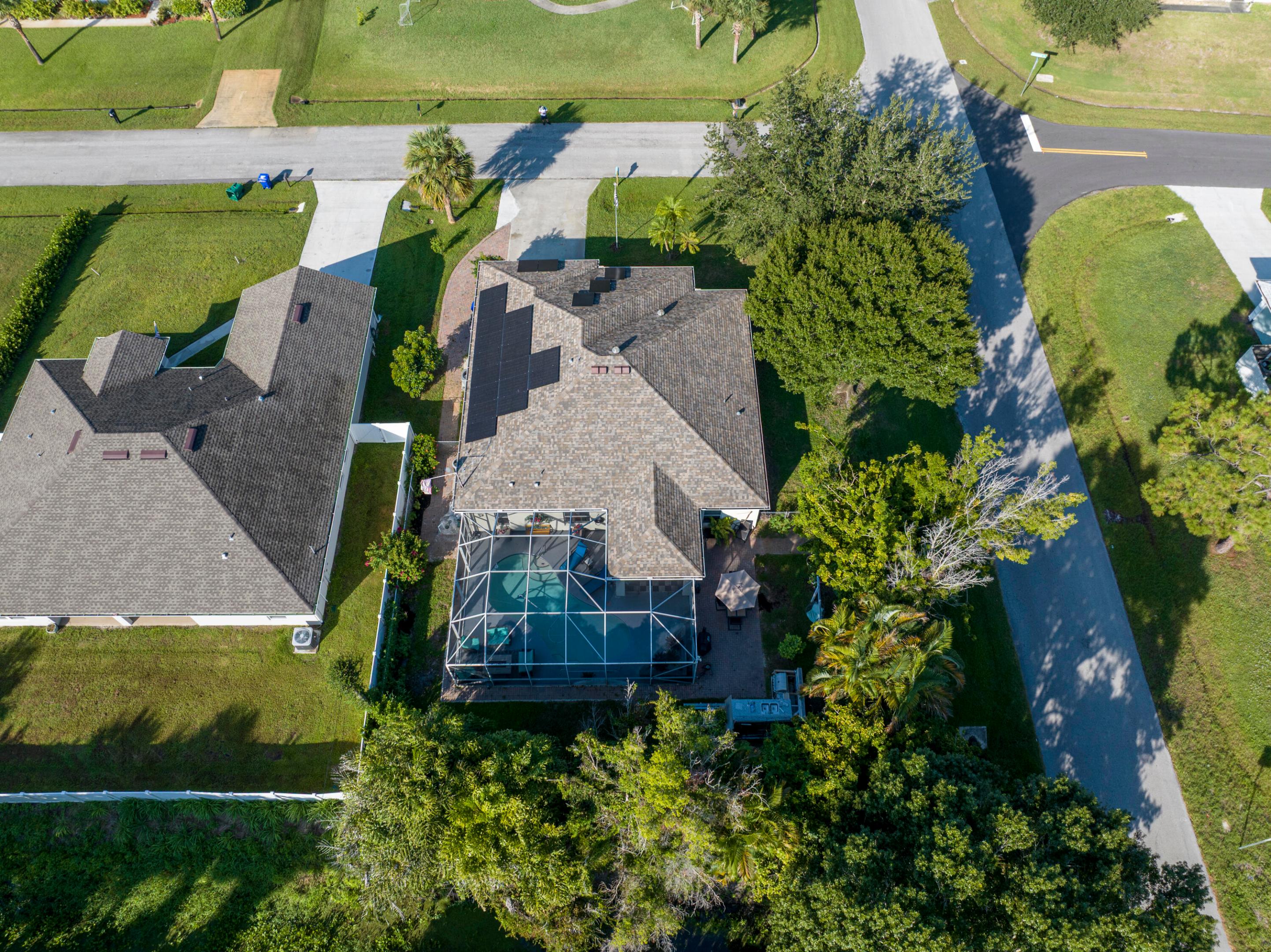 SEBASTIAN HIGHLANDS UNIT 10 - Residential