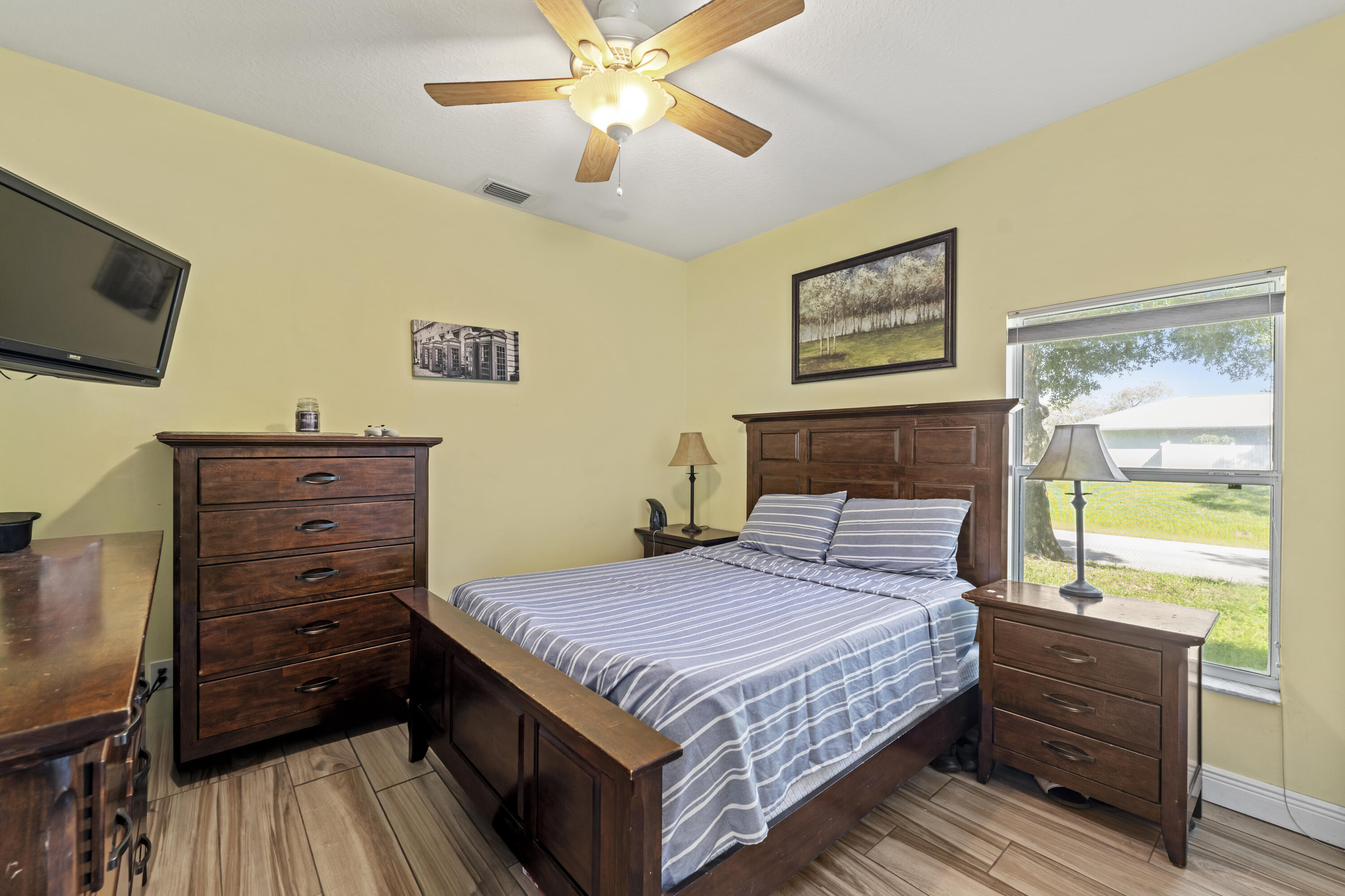 SEBASTIAN HIGHLANDS UNIT 10 - Residential