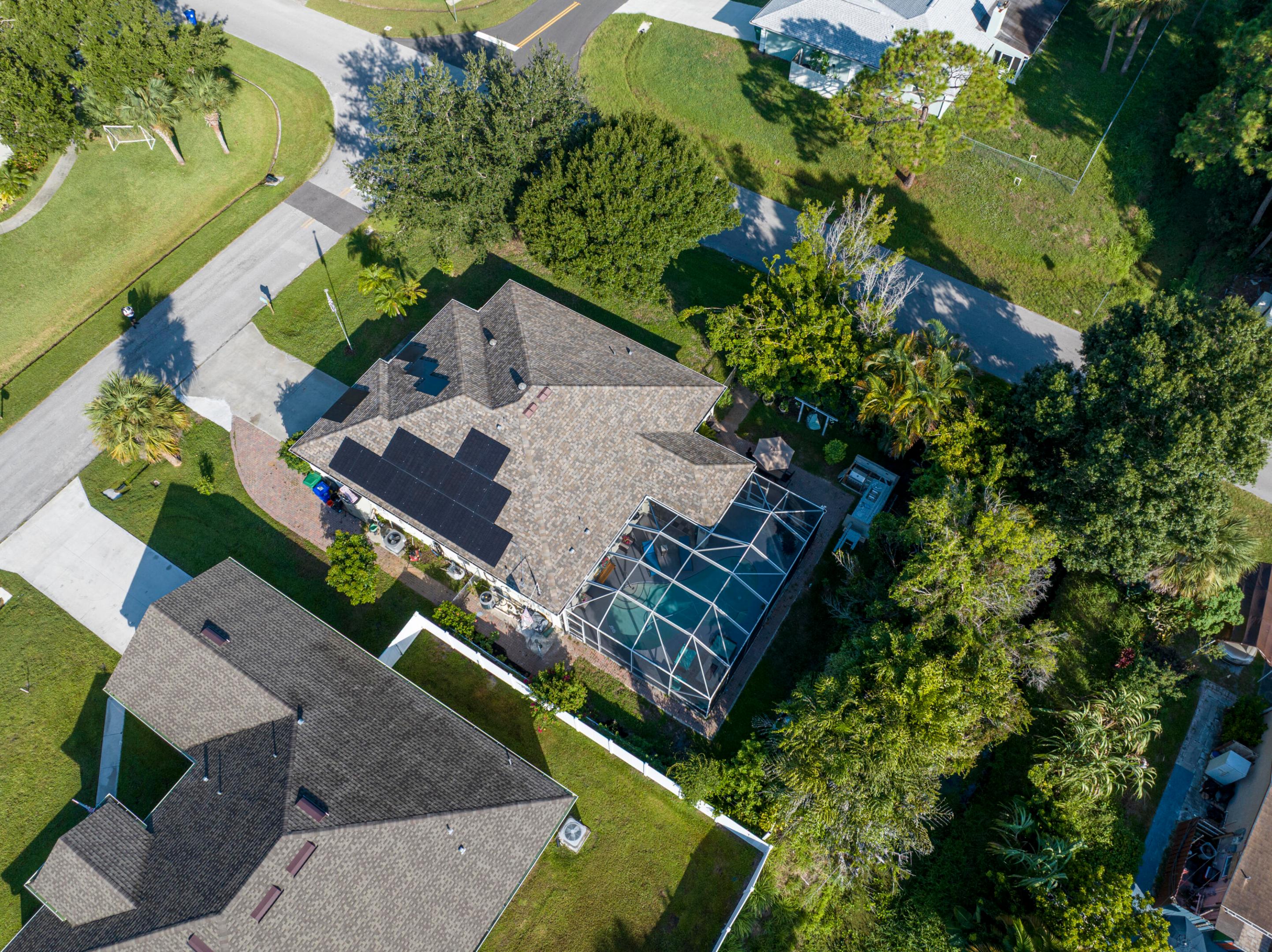 SEBASTIAN HIGHLANDS UNIT 10 - Residential