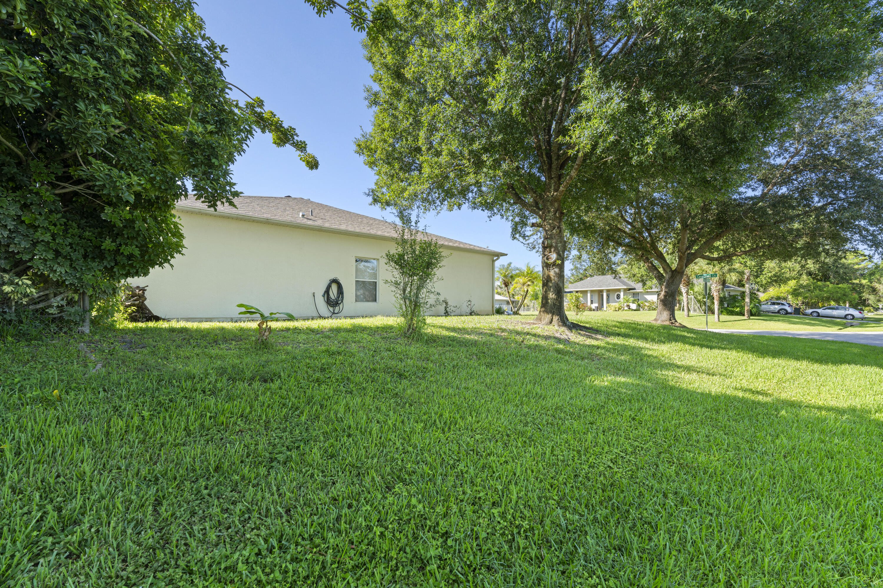 SEBASTIAN HIGHLANDS UNIT 10 - Residential