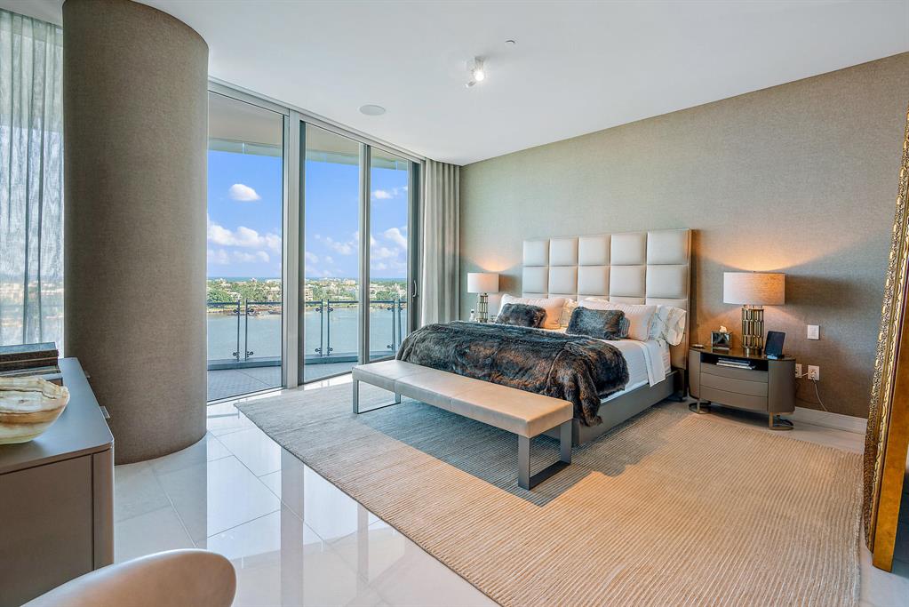 BRISTOL CONDO - Residential