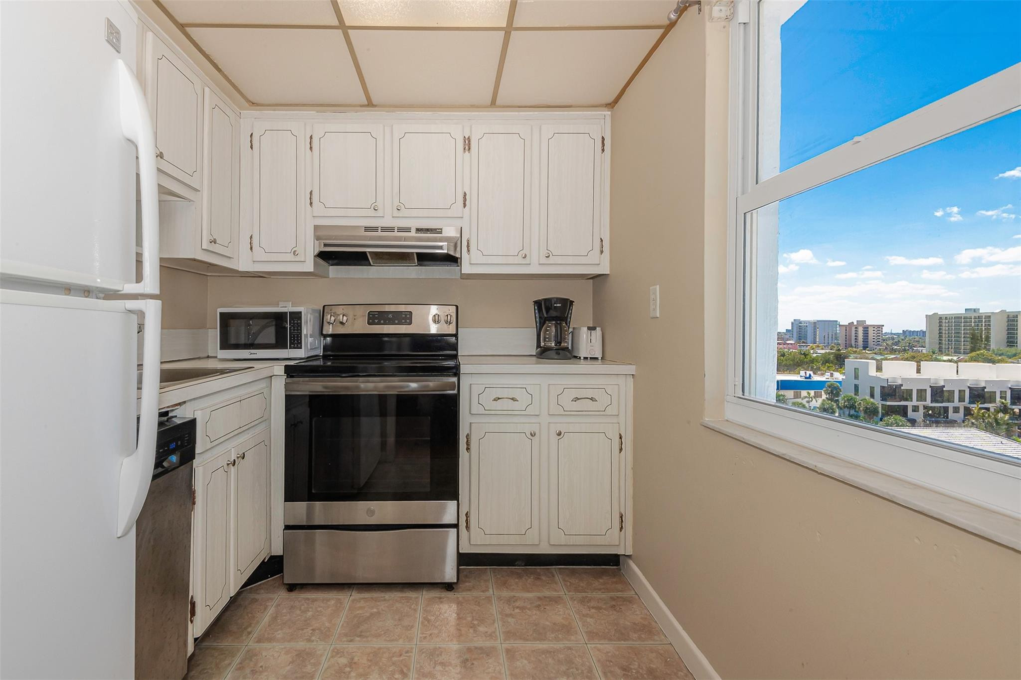 Breakers Condo - Residential Lease