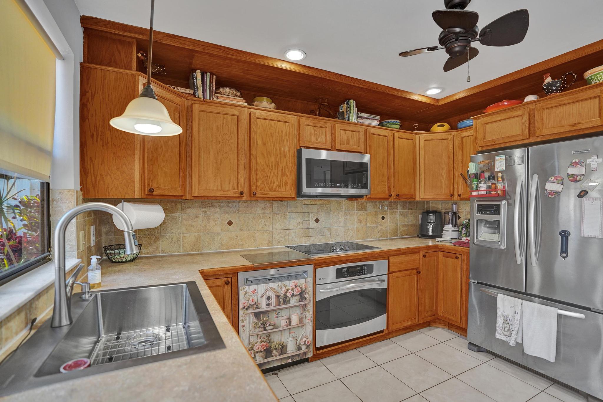 RAINBERRY BAY SEC 5-A - Residential