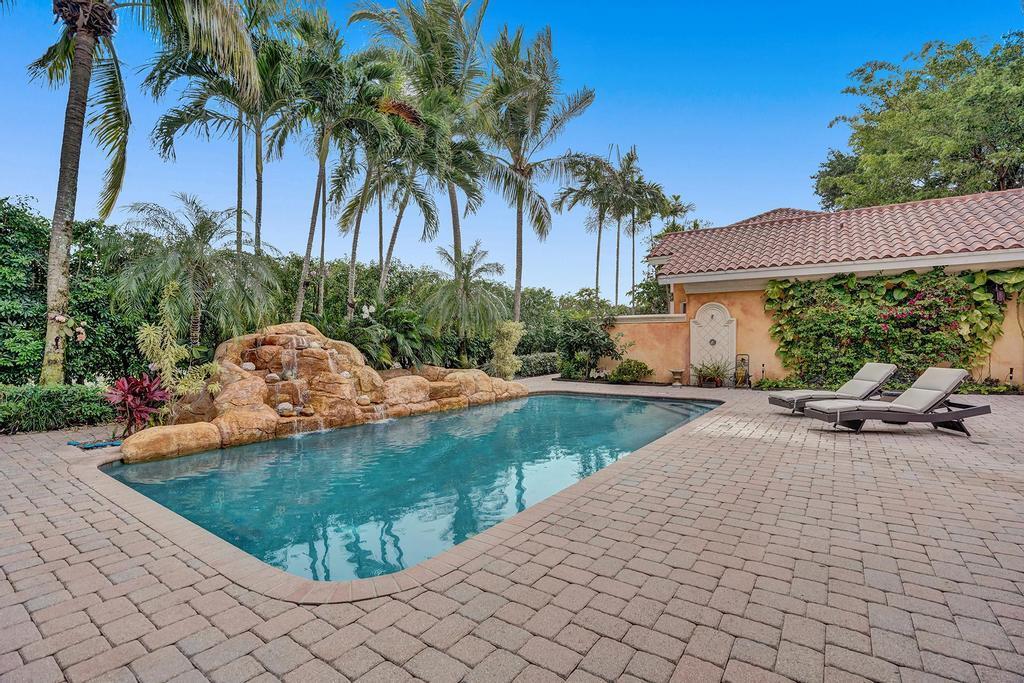 WOODFIELD HUNT CLUB II - Residential