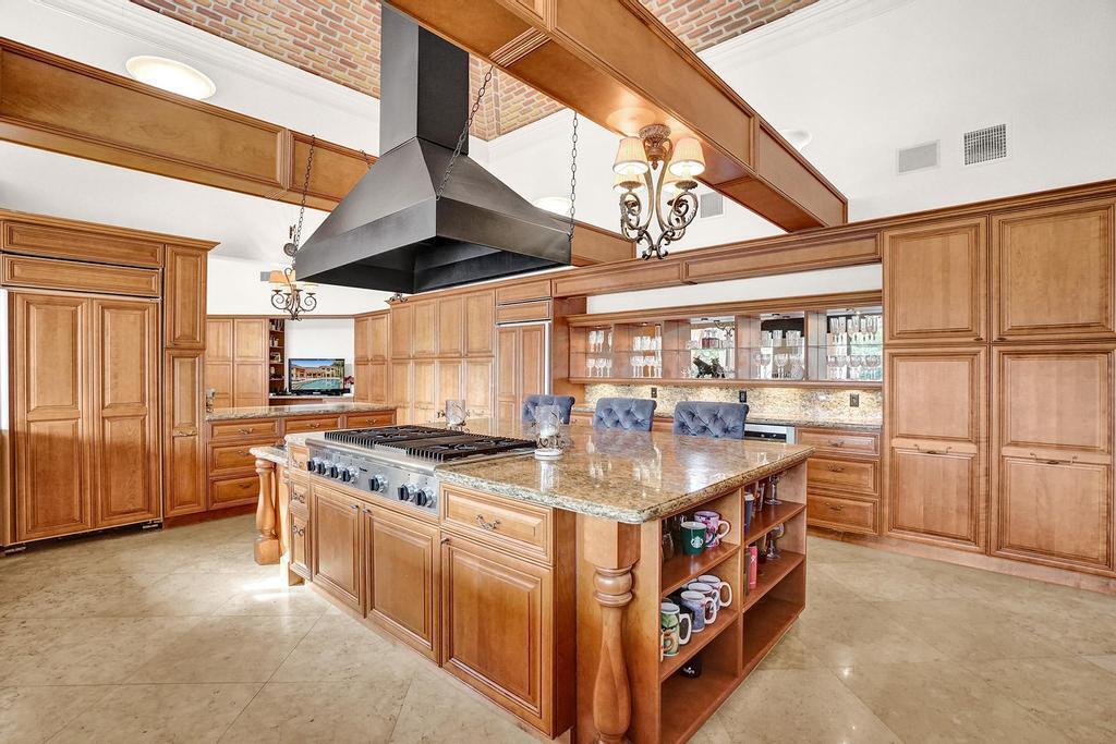 WOODFIELD HUNT CLUB II - Residential