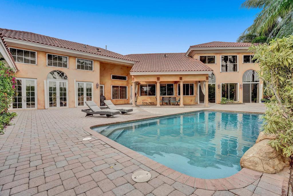 WOODFIELD HUNT CLUB II - Residential