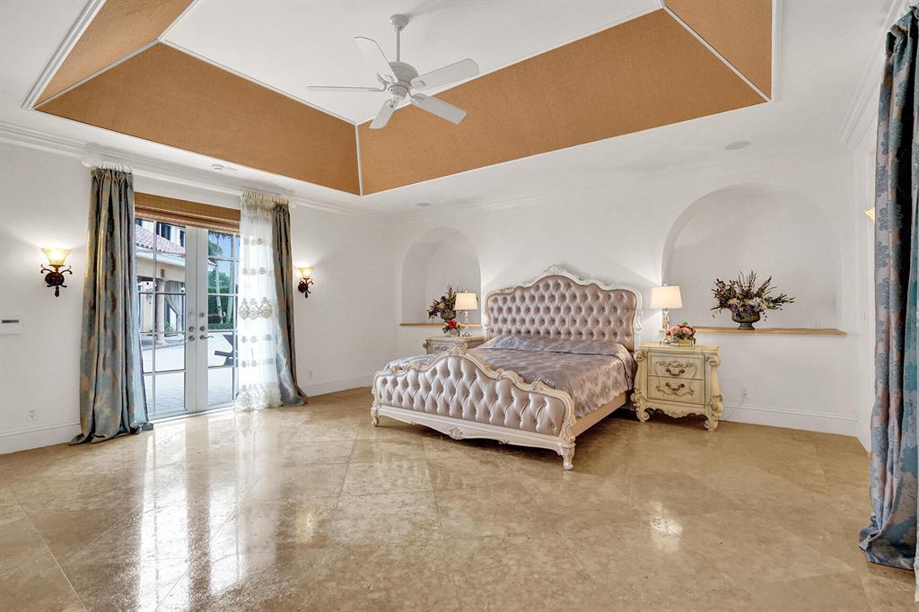 WOODFIELD HUNT CLUB II - Residential