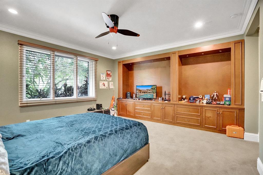 WOODFIELD HUNT CLUB II - Residential