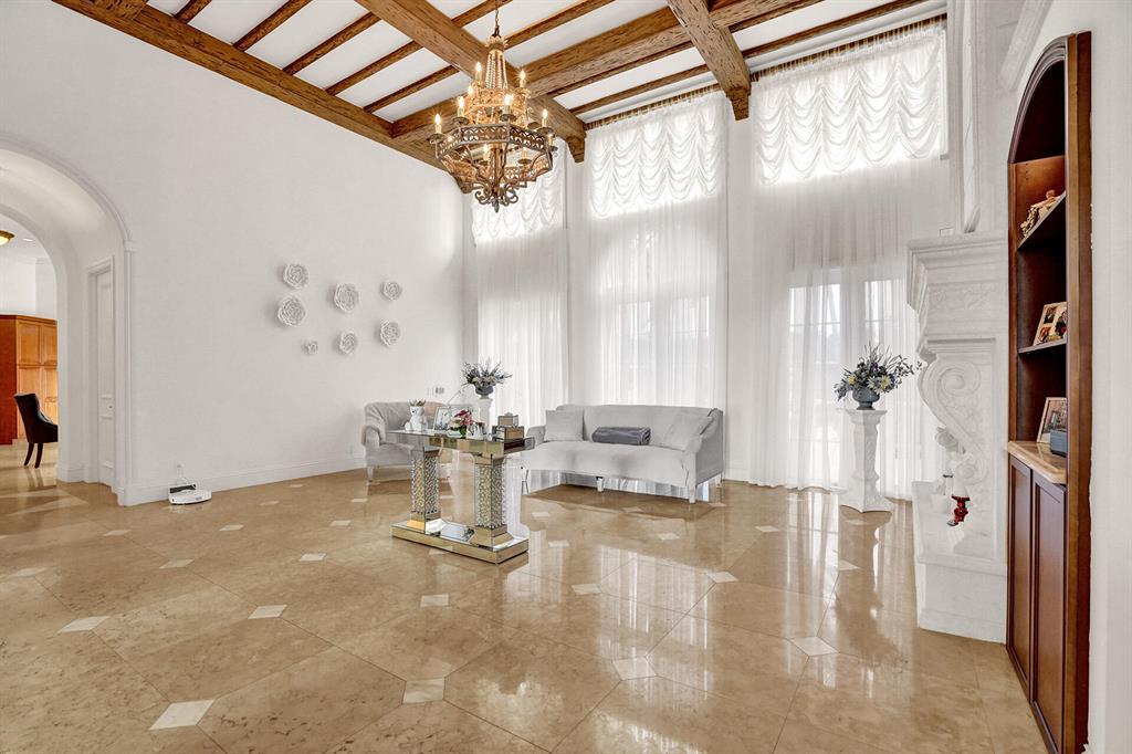 WOODFIELD HUNT CLUB II - Residential