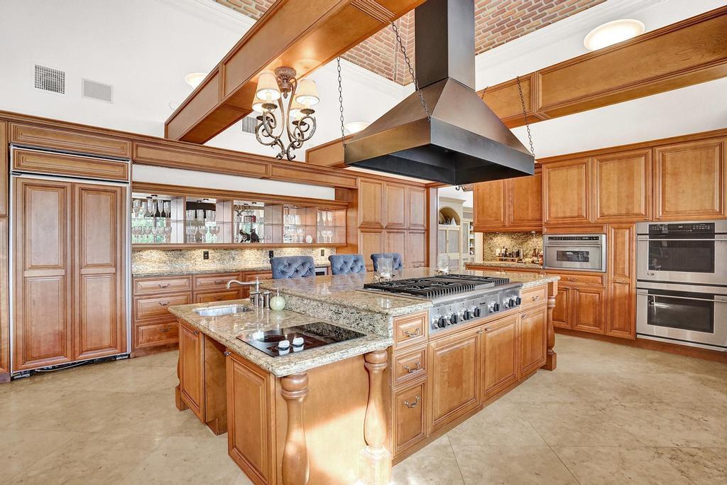 WOODFIELD HUNT CLUB II - Residential