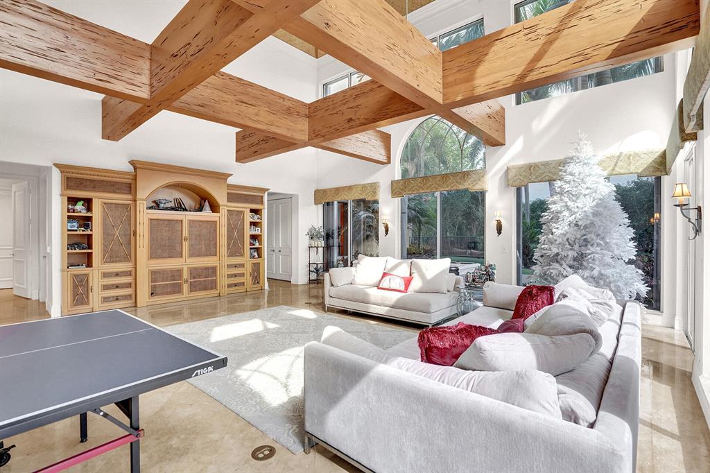 WOODFIELD HUNT CLUB II - Residential