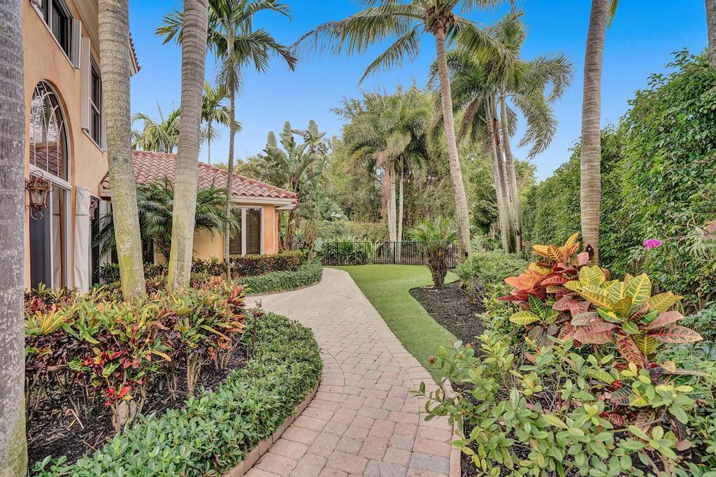 WOODFIELD HUNT CLUB II - Residential