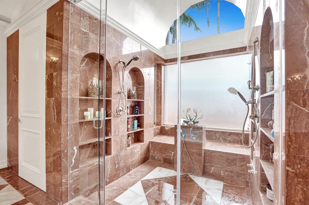 WOODFIELD HUNT CLUB II - Residential