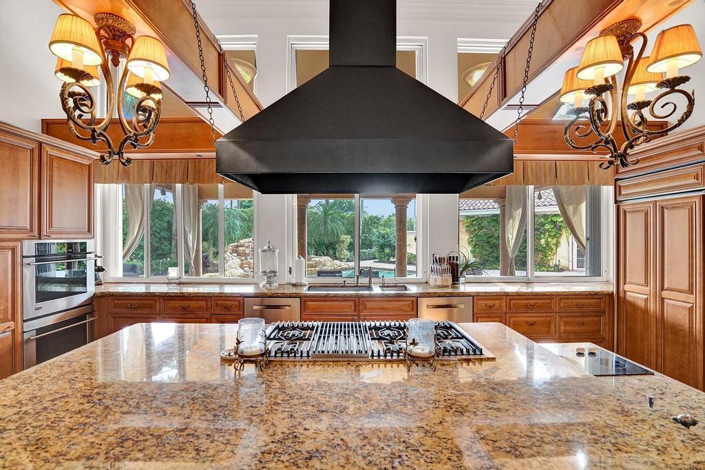 WOODFIELD HUNT CLUB II - Residential