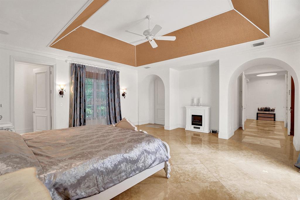 WOODFIELD HUNT CLUB II - Residential