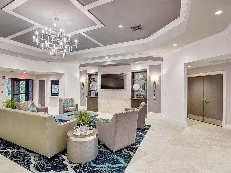 WOODFIELD HUNT CLUB II - Residential