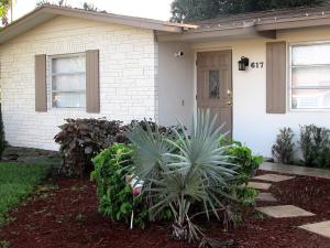 PALM BEACH GARDENS ESTATE - Residential Lease